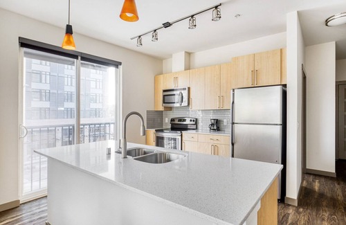 Old Ballard Apartment | Upscale Ballard 2BR w/Gym & Yoga, close to Farmers Market, by Blueground