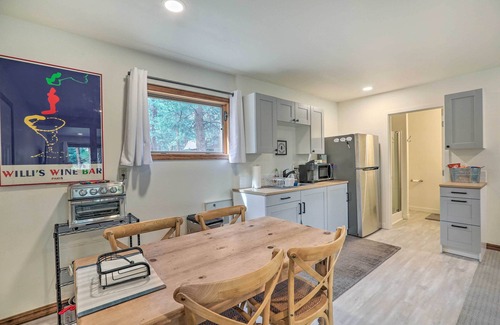 Bend Cabin | Upscale Bend Barn w/Deck - Close to Trails!