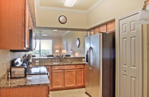 Braden River Condo | Upscale Condo in a Golf Club Gated Community
