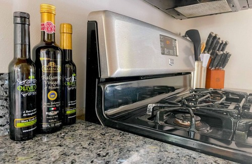 Birch Hill House | Upscale, Dog friendly, Perfect for Families, Games, Hot tub