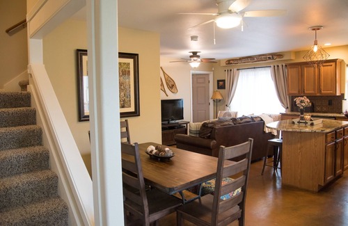 Pagosa Springs House | Upscale & Downtown! Walk to Hot Springs & River!