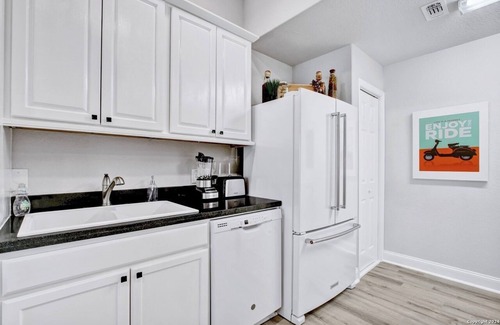 San Antonio House | Upscale Gem 5BR, 3B close to many attractions