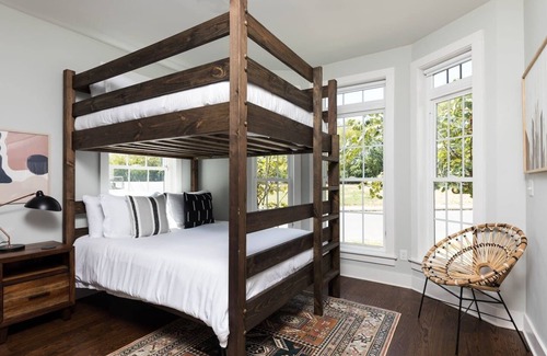 Buena Vista House | Upscale Germantown Getaway with 4th Night Free