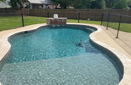 Alexandria House | Upscale Hideaway, Disney+, Fast Wi-Fi, Not-Pet Friendly, POOL Closed Sept 2024