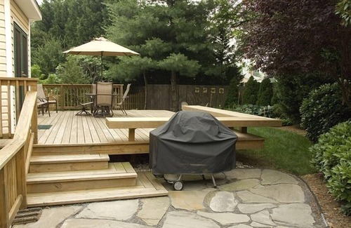 Eastport House | Upscale home with parking for 4 cars in driveway. Walk to downtown.