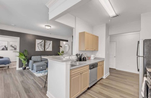 Southwest Raleigh Apartment | Upscale King 3BR Suite Mins to Downtown Raleigh!