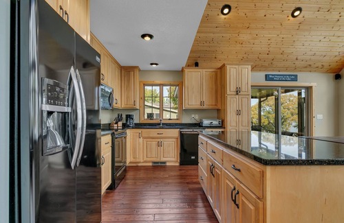 Birchdale House | Upscale Lake Home! Pontoon Rental Available