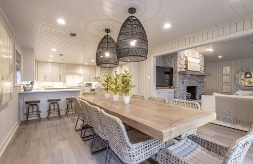 Mid America House | Upscale Lake Retreat on Large Private Lot, Expansive Deck, Boat Dock & Hot Tub!