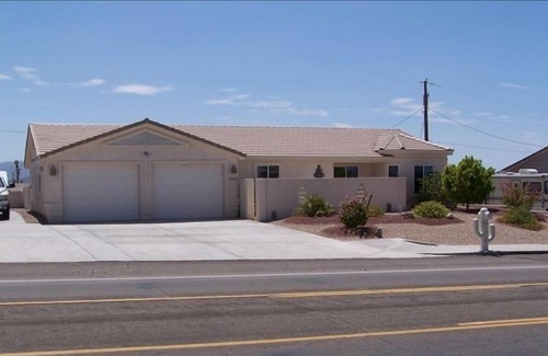 Lake Havasu City House | Upscale Lakeview Havasu Winter Home with Pool and Spa
