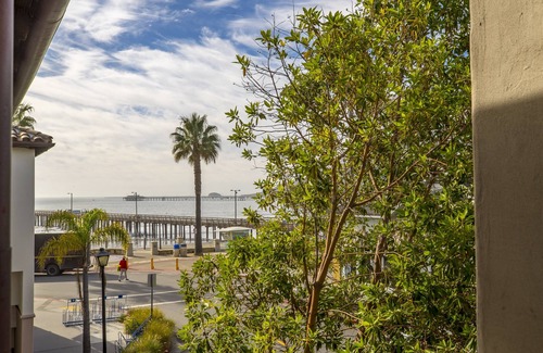 Avila Beach Condo | Upscale Living in Downtown Avila Beach