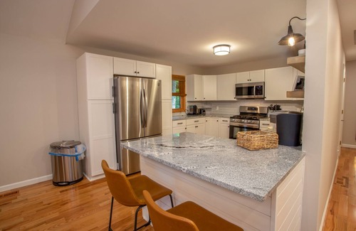 Charter Hills Cabin | Upscale Lodge Near Skiing w/Hot Tub & Game Tables