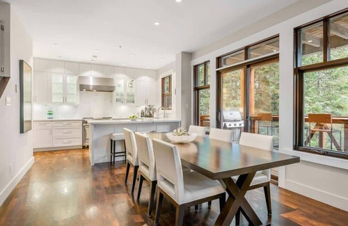 Nordic Estates House | Upscale Mountainside Chalet, Ski Access, Hot Tub