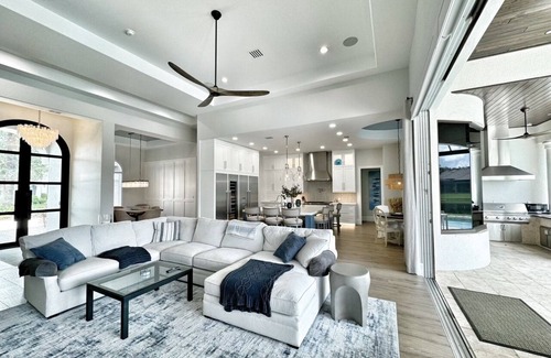 The Majors House | Upscale/Newly Renovated, 4 bed, heated pool, in Majors w/Player's Club access