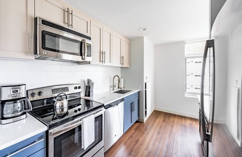 MIT Apartment | Upscale One Bedroom Apartment Near Harvard and MIT