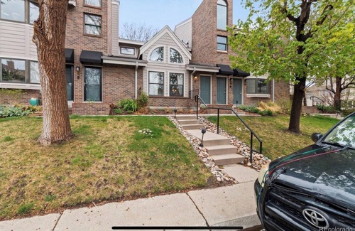 Cherry Creek Condo | Upscale remodel in walkable Cherry Creek