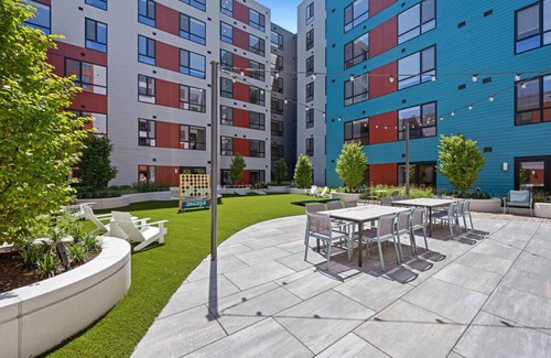 Revere Apartment | Upscale Revere 1BR w/Spa, Gym, Pool, W/D & Lounge, by Blueground
