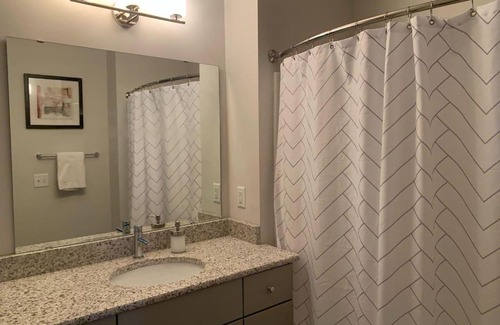 Milwaukee Apartment | Upscale Riverfront 2BR Apt