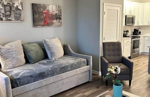 Highlands Apartment | Upscale Stay by Airport & St. Johns River