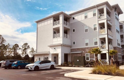 Highlands Apartment | Upscale Stay by Airport & St. Johns River