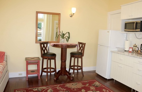 Claremont Apartment | Upscale Studio in Exclusive Claremont Neighborhood of Berkeley