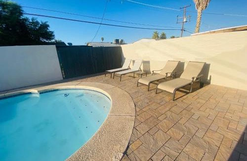 Tempe House | Upscale Tempe Getaway