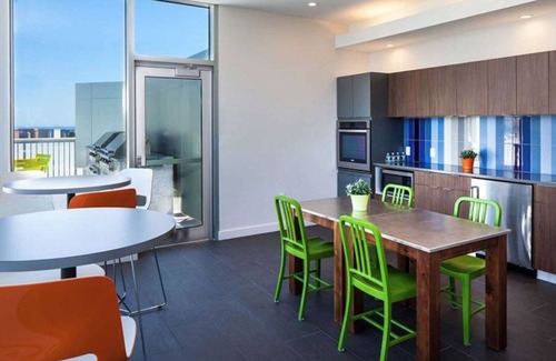 Downtown Boston Apartment | Upscale Theater Dist 1BR w/Gym, near Entertainment & T, by Blueground