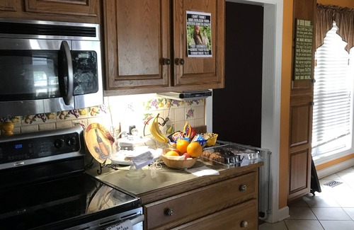 Hendersonville House | Upstairs Master Suite, 15 mins frm downtown Nashville No extra fees