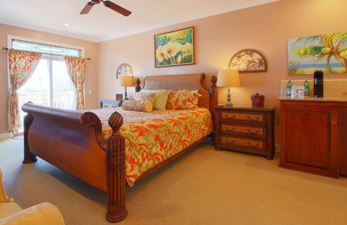 Cayucos Apartment | Upstairs Ocean view Cal King Suite