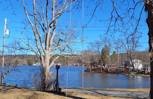 Nassau Cottage | Upstate Lake House Retreat- relax, recharge, enjoy
