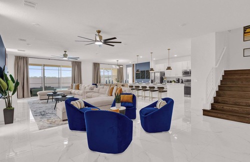 Kissimmee House | Upstay Epic 15BR Mansion for Big Groups near Parks