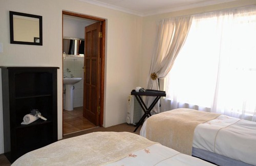 Dullstroom House | Upstream