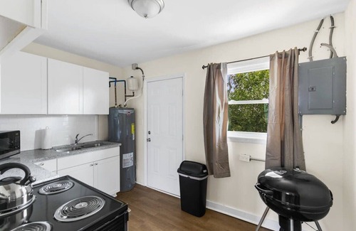 Norwood House | Uptown Apartment, Near Parks! The Bricks Unit 1