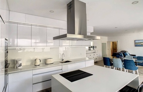 Santo Antonio Apartment | Uptown Apartment - Two Bedroom Apartment, Sleeps 4