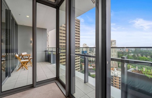 Brisbane Central Business District Apartment | Uptown Casino Stay Near River & Arts
