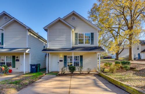 Enderly Park House | Uptown Charlotte Townhome with Patio and Yard!