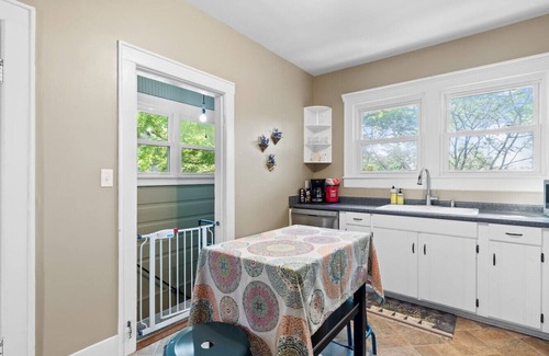 Northside House | Uptown Cottage- downtown Chattanooga