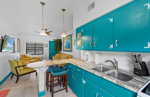 Cocoa Beach Apartment | Uptown Cottage - Walking Distance to all Downtown!