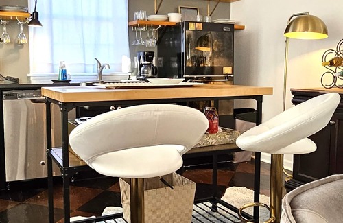 Broadmoor Apartment | Uptown Masterpiece, Luxury Central to Everything