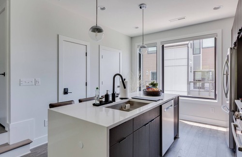 Charlotte House | Uptown Rooftop, WALK to Bank of America Stadium!