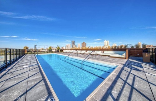 Uptown Apartment | Uptown studio apartment with breathing views