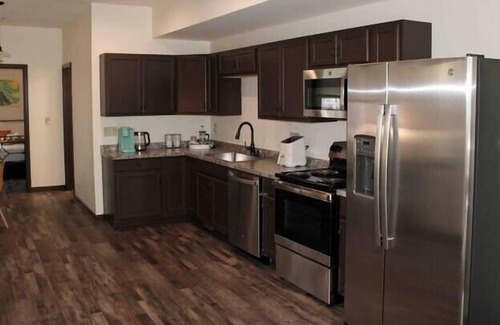 Harrisburg - Hershey House | Uptown Suite B | Central Location | Free Parking