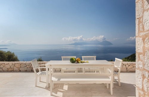 Evgiros Villa | Urania, private villa Iris, private pool, endless sea views, near famous beaches