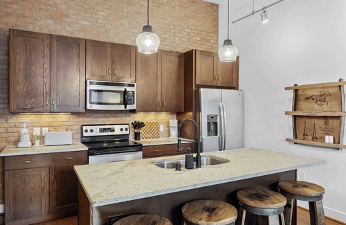 East Market District Apartment | Urban Bourbon Escape - Downtown Louisville Getaway