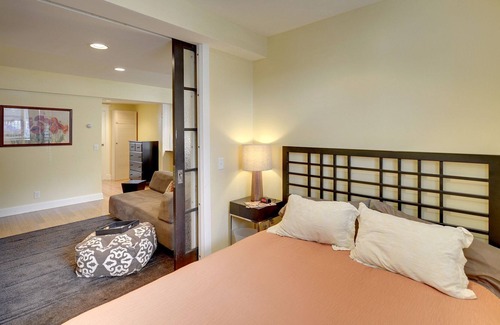 Powderhorn Park Condo | Urban Contemporary Condo in Brownstone. Light Rail Train/ Bike