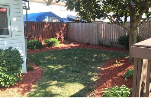 Niagara Falls House | Urban Cottage 1BR Mins Away Clifton Hill, Niagara