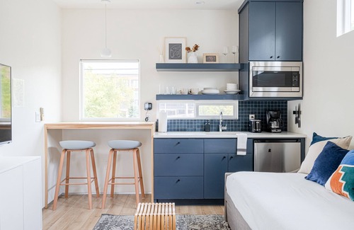 East Cesar Chavez House | Urban East Austin Escape