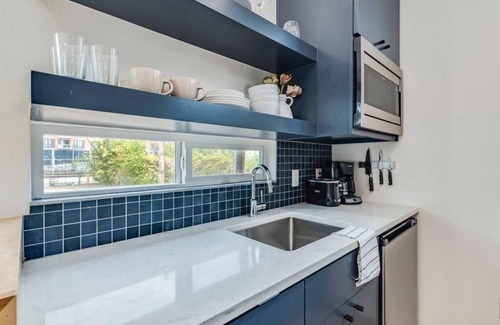 East Cesar Chavez House | Urban East Austin Escape