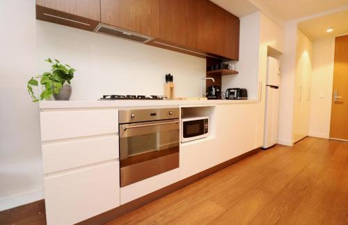 South Yarra Apartment | Urban Eden in South Yarra