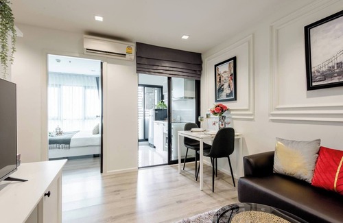 Bang Na Apartment | Urban Elegance Knightsbridge BTS Bearing