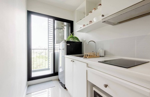 Bang Na Apartment | Urban Elegance Knightsbridge BTS Bearing